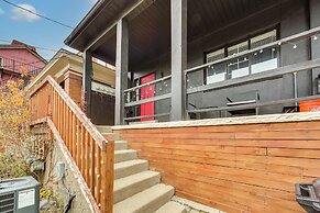 Townhome ~ 1 Mi to Downtown Pittsburgh & Stage AE