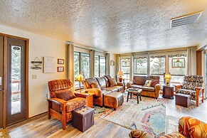 Deck & Fire Pit: Cozy Cabin at Terrace Lakes!