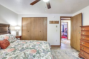 Deck & Fire Pit: Cozy Cabin at Terrace Lakes!