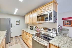 Deck & Fire Pit: Cozy Cabin at Terrace Lakes!