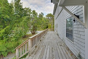 Walk to Harbor: Pet-friendly Apt in Sorrento!