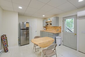 Walk to Harbor: Pet-friendly Apt in Sorrento!