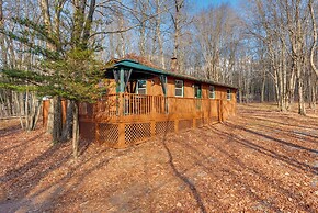 4 Mi to Skiing: Cabin w/ Lake Access in Blakeslee