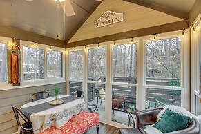 On-site Trails + Furnished Deck: Monteagle Escape!