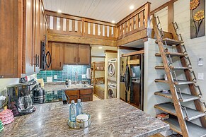 On-site Trails + Furnished Deck: Monteagle Escape!