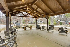 On-site Trails + Furnished Deck: Monteagle Escape!