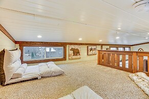 On-site Trails + Furnished Deck: Monteagle Escape!