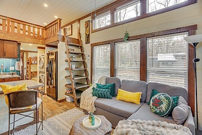 On-site Trails + Furnished Deck: Monteagle Escape!