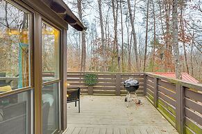 On-site Trails + Furnished Deck: Monteagle Escape!