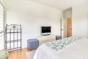 Pool, Dock & Tennis Court: Home in Bay St Louis!