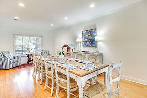 Pool, Dock & Tennis Court: Home in Bay St Louis!