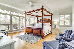 Pool, Dock & Tennis Court: Home in Bay St Louis!