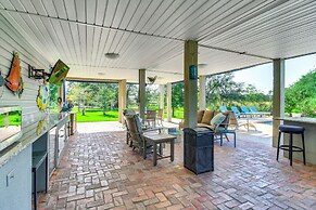 Pool, Dock & Tennis Court: Home in Bay St Louis!