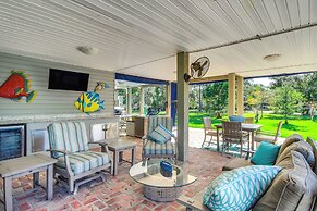 Pool, Dock & Tennis Court: Home in Bay St Louis!