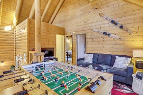 2 Mi to Lake Arrowhead Village: Pet-friendly Cabin