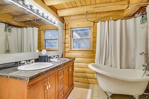 2 Mi to Lake Arrowhead Village: Pet-friendly Cabin