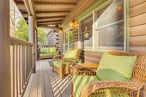 2 Mi to Lake Arrowhead Village: Pet-friendly Cabin