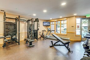 Walk to Lifts: Copper Mtn Condo in Center Village