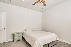 Near Lakes & Trails: Cabin in Duck Creek Village!