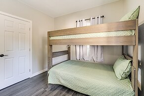 Updated Home 2 Mi to Downtown Texarkana!