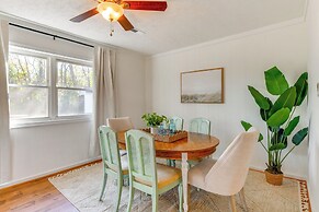 9 Mi to Colonial Beach: Charming Cottage w/ Yard!