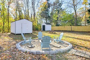 9 Mi to Colonial Beach: Charming Cottage w/ Yard!