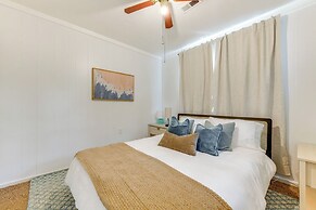 9 Mi to Colonial Beach: Charming Cottage w/ Yard!