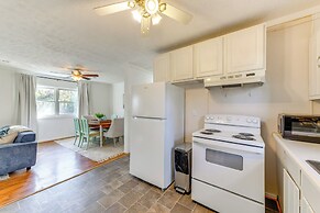 9 Mi to Colonial Beach: Charming Cottage w/ Yard!