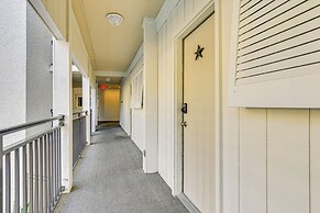 Walk to Coligny Beach Park: Condo w/ Pool Access!