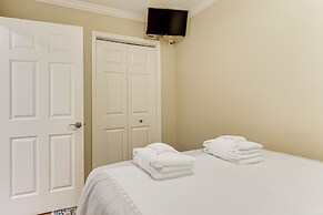 Walk to Coligny Beach Park: Condo w/ Pool Access!