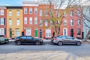 1 Mi to Dtwn: Townhome w/ Patio in Baltimore!
