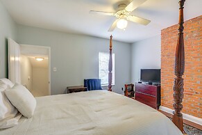 1 Mi to Dtwn: Townhome w/ Patio in Baltimore!