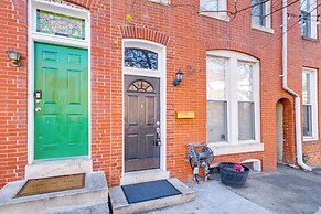 1 Mi to Dtwn: Townhome w/ Patio in Baltimore!