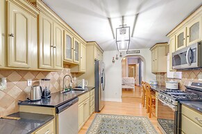 1 Mi to Dtwn: Townhome w/ Patio in Baltimore!