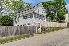 Home Near Skiing & Downtown Worcester