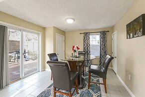 Home Near Skiing & Downtown Worcester