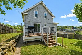 Home Near Skiing & Downtown Worcester