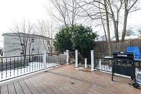 Home Near Skiing & Downtown Worcester