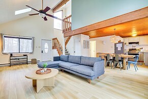 Ski, Hike, Swim & More: Pocono Farms Family Home