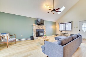 Ski, Hike, Swim & More: Pocono Farms Family Home