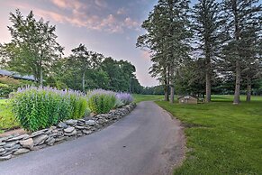 Ski, Hike, Swim & More: Pocono Farms Family Home