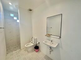 Titanic Stayin Premium View Hotel