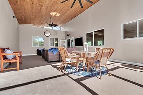 Tropical Oasis With Private Screened Hot Tub 2 Bedroom Home