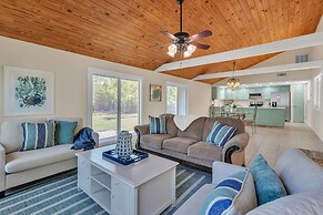 Tropical Oasis With Private Screened Hot Tub 2 Bedroom Home