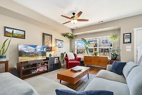 Old Town Escape w/ King Bed, Dog-friendly