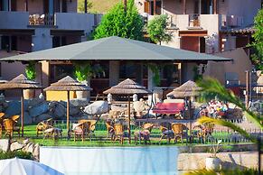 Residence with pool in Campulongu