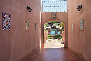 Residence with pool in Campulongu