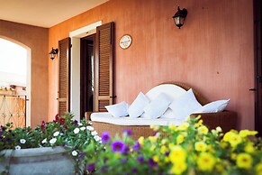 Residence with pool in Campulongu