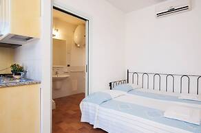 Residence with pool in Campulongu