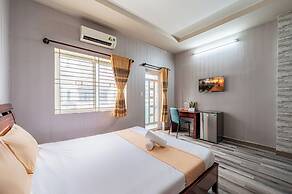 Hoàng Long Hotel By Cozrum